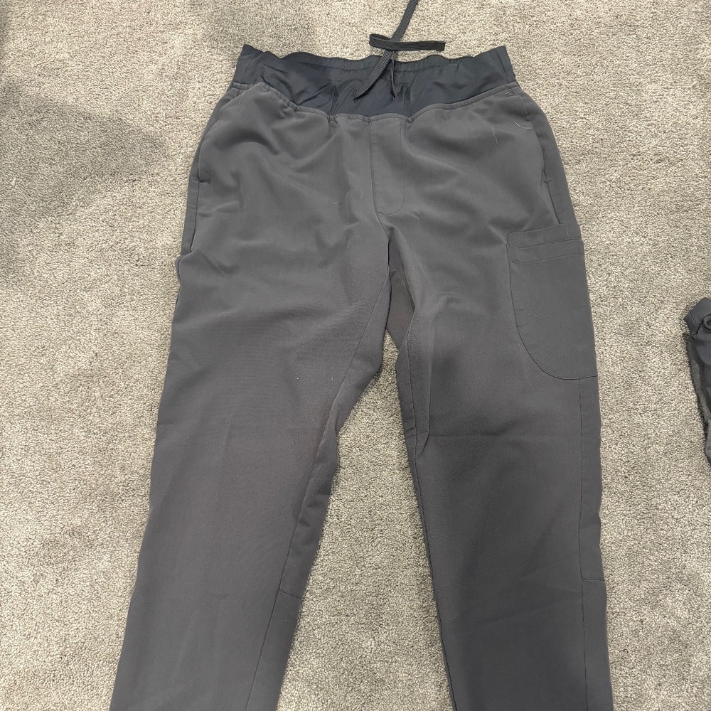 Mandala Grey Scrub Pants (small)